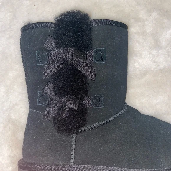 ugh boots - Picture 3 of 6